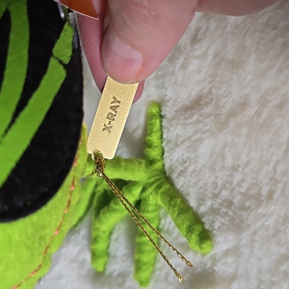 2024 Hyde and Eek Collectible Bird X-Ray NWT Target Halloween - Picture 3 of 8